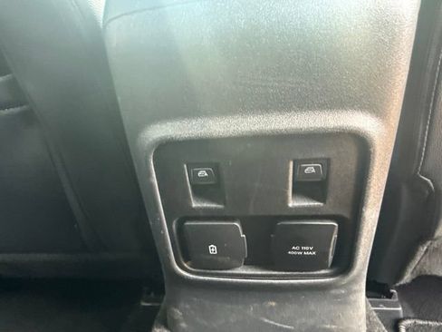 Used 2024 Ford Bronco Wildtrak AWD/4WD image 18