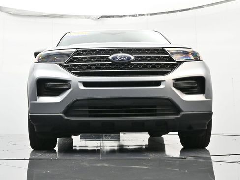 Certified 2022 Ford Explorer XLT image 55