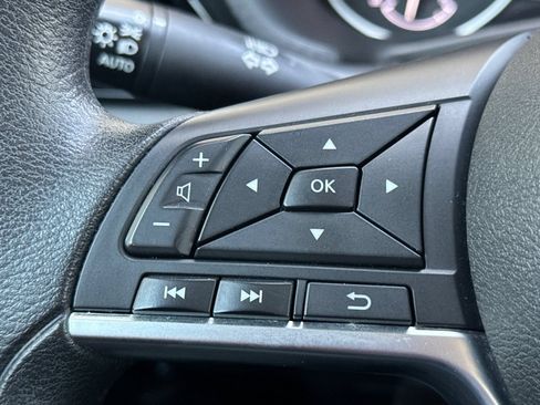 Used 2024 Nissan Sentra SV FWD image 24