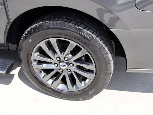 Used 2021 Ford Expedition Max Limited image 14