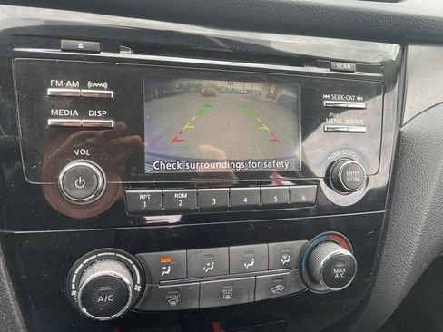 Used 2017 Nissan Rogue Sport S w/ S Appearance Package image 17