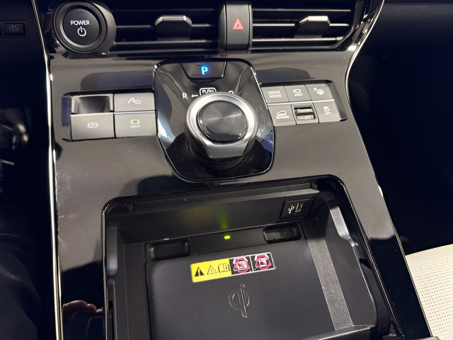 Used 2023 Subaru Solterra AWD image 23