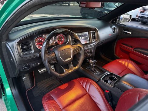 Used 2020 Dodge Charger SRT Hellcat w/ Carbon/Suede Interior Package image 24