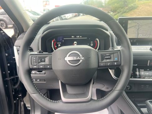 New 2026 Nissan Rogue Platinum image 15