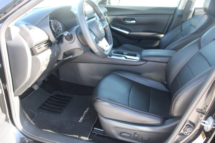 Used 2024 Nissan Sentra SR w/ SR Premium Package FWD image 10