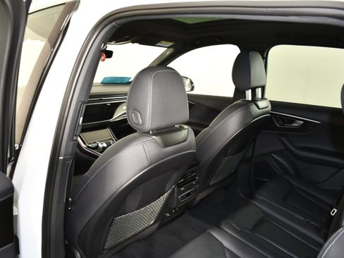Used 2025 Audi Q7 3.0T Premium Plus AWD/4WD image 46