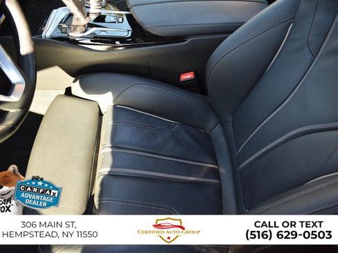 Used 2023 BMW 530e xDrive w/ Premium Package image 12
