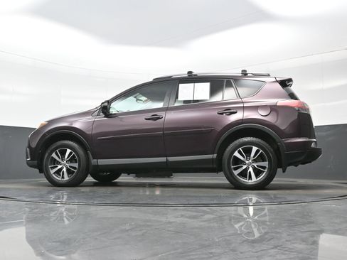 Used 2016 Toyota RAV4 XLE AWD/4WD image 29