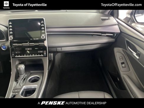 Used 2022 Toyota Avalon XSE FWD image 19