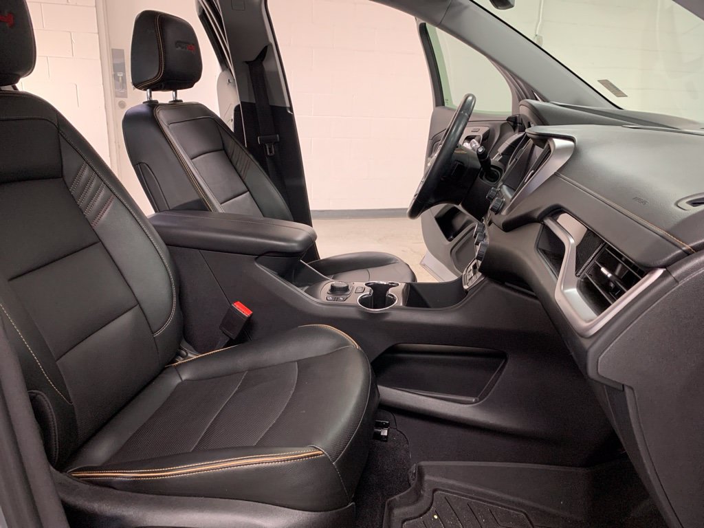 Used 2024 GMC Terrain AT4 w/ Infotainment Package II AWD/4WD image 5