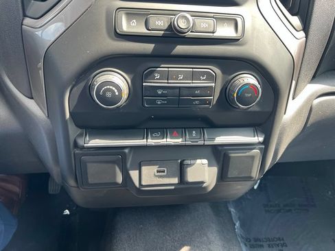 Used 2020 Chevrolet Silverado 1500 Custom w/ Custom Value Package AWD/4WD image 34