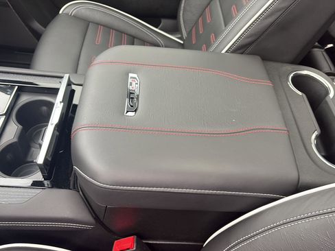 Used 2026 GMC Yukon AT4 Ultimate AWD/4WD image 17