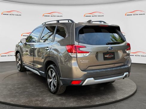 Used 2019 Subaru Forester Touring AWD/4WD image 8