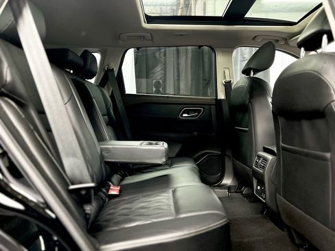 Used 2021 Nissan Rogue Platinum image 20