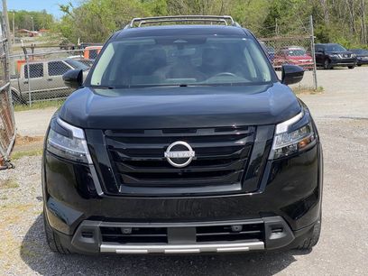 Used 2024 Nissan Pathfinder SL w/ SL Premium Package