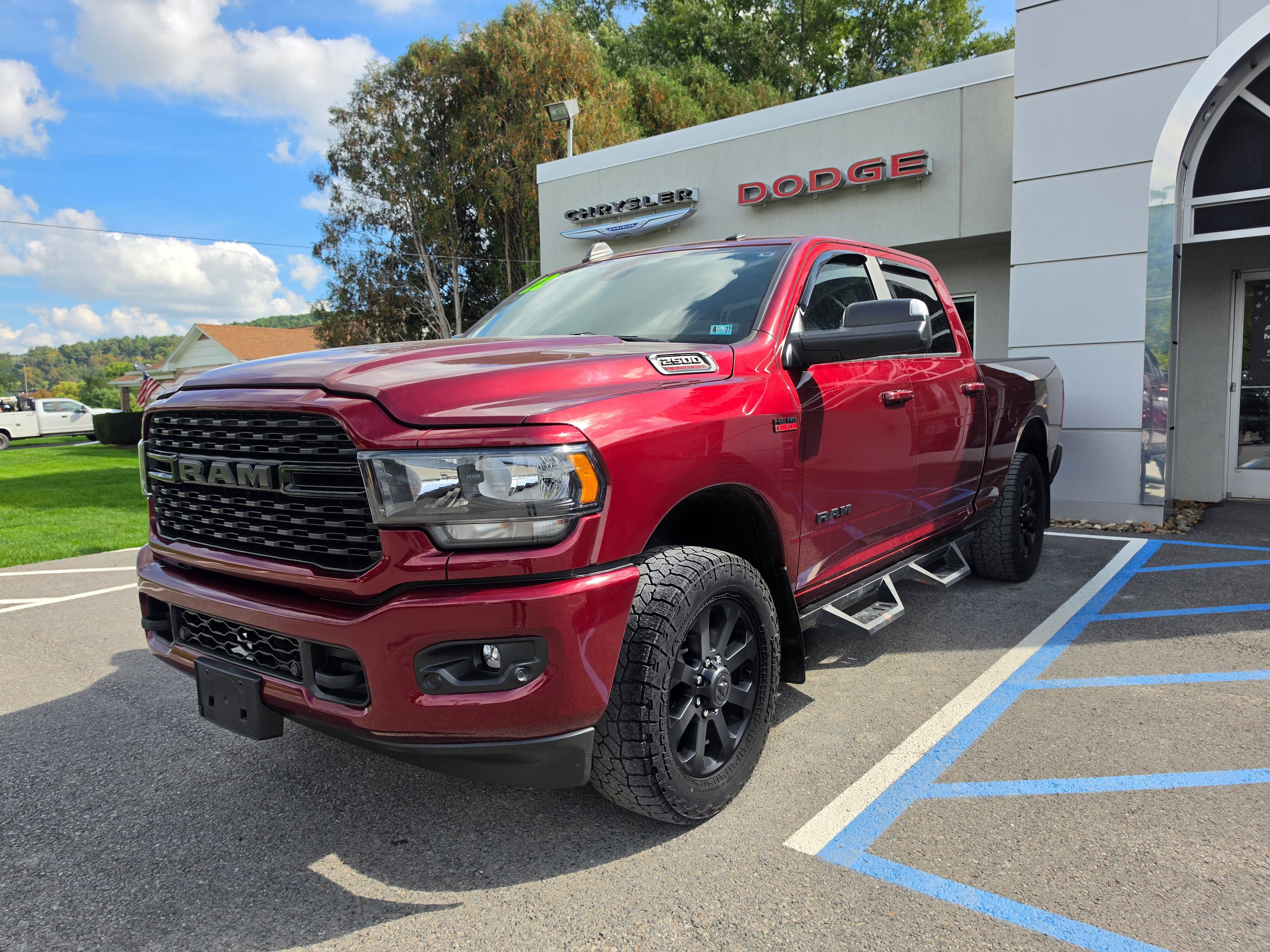 Used 2022 RAM 2500 Big Horn w/ Night Edition AWD/4WD image 7