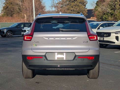 New 2026 Volvo XC40 B5 Plus w/ Protection Package Premier image 6