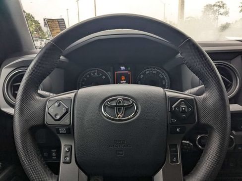 Used 2023 Toyota Tacoma TRD Sport w/ Technology Package AWD/4WD image 26