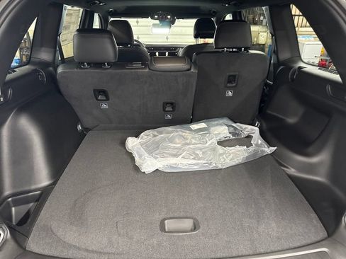 New 2026 Jeep Grand Cherokee Laredo image 24