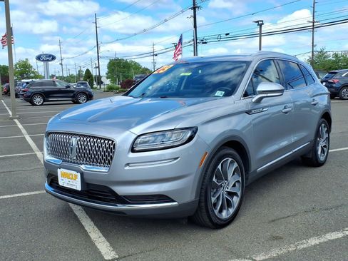 Used 2023 Lincoln Nautilus Reserve w/ Luxury Package AWD/4WD image 3