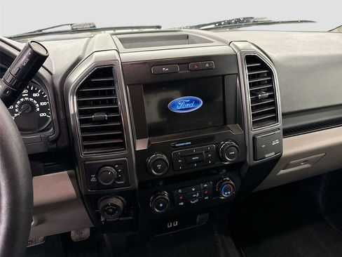 Used 2019 Ford F150 XLT w/ Equipment Group 302A Luxury image 3