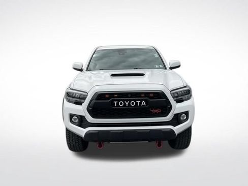 Used 2021 Toyota Tacoma TRD Off-Road w/ TRD Premium Off Road Package AWD/4WD image 11