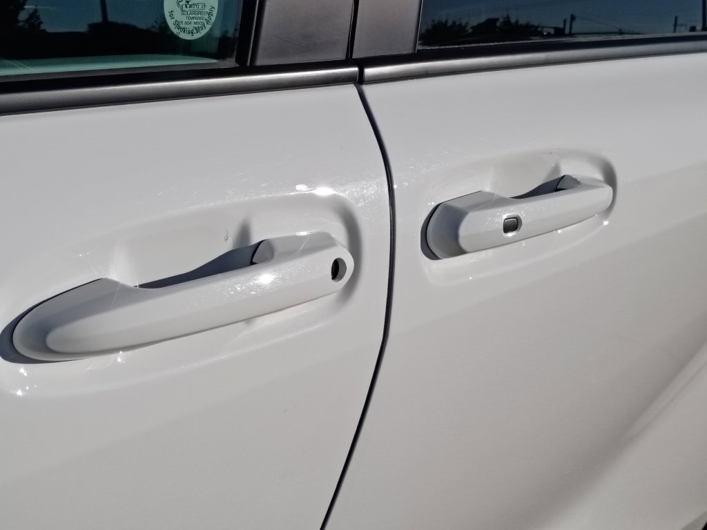 Used 2025 Toyota Sienna LE FWD image 13