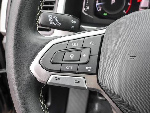 Used 2023 Volkswagen Atlas SE w/ Panoramic Sunroof Package image 22