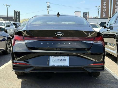 Used 2022 Hyundai Elantra SEL FWD image 37