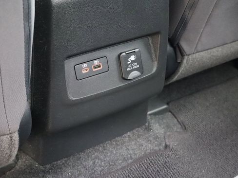 Used 2024 Nissan Frontier SV w/ SV Convenience Package RWD image 18
