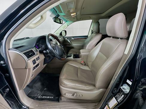 Used 2018 Lexus GX 460 image 13