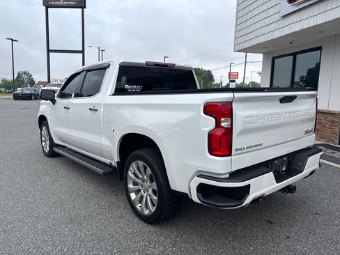 Used 2019 Chevrolet Silverado 1500 High Country w/ Technology Package AWD/4WD image 6