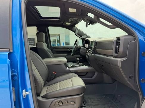 Used 2025 Chevrolet Silverado 1500 ZR2 w/ Technology Package AWD/4WD image 10