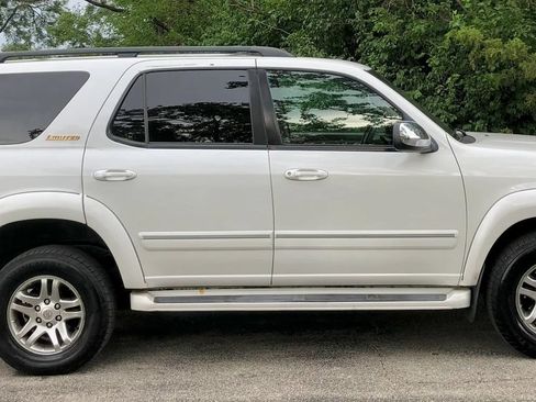 Used 2007 Toyota Sequoia Limited AWD/4WD image 4