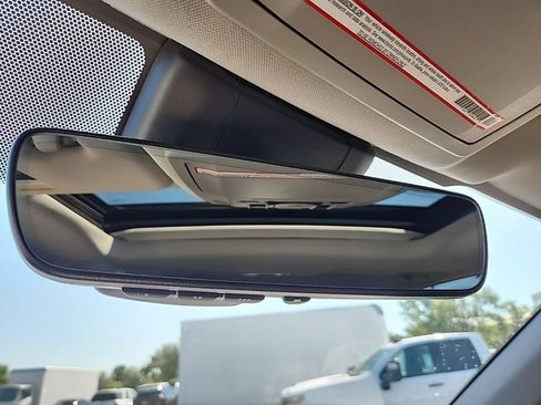 Used 2022 Toyota Highlander XLE AWD/4WD image 20