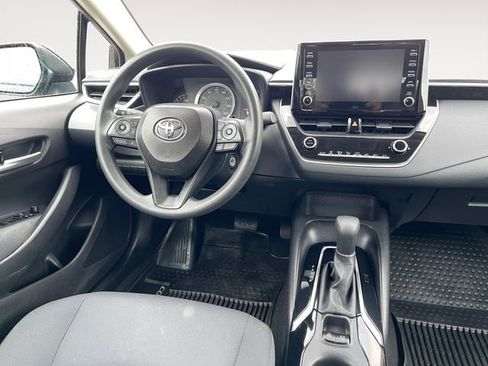 Used 2020 Toyota Corolla LE FWD image 11
