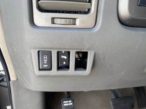 Used 2006 Nissan Armada SE image 40