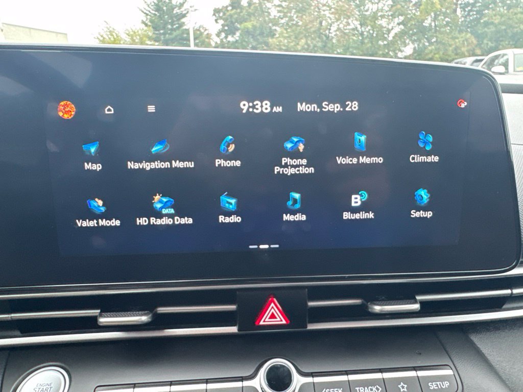 Used 2023 Hyundai Elantra SEL w/ Convenience Package FWD image 34