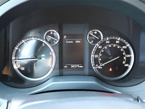 Used 2023 Lexus GX 460 Premium image 28