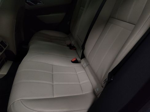 Used 2023 Land Rover Range Rover Velar R-Dynamic S image 25