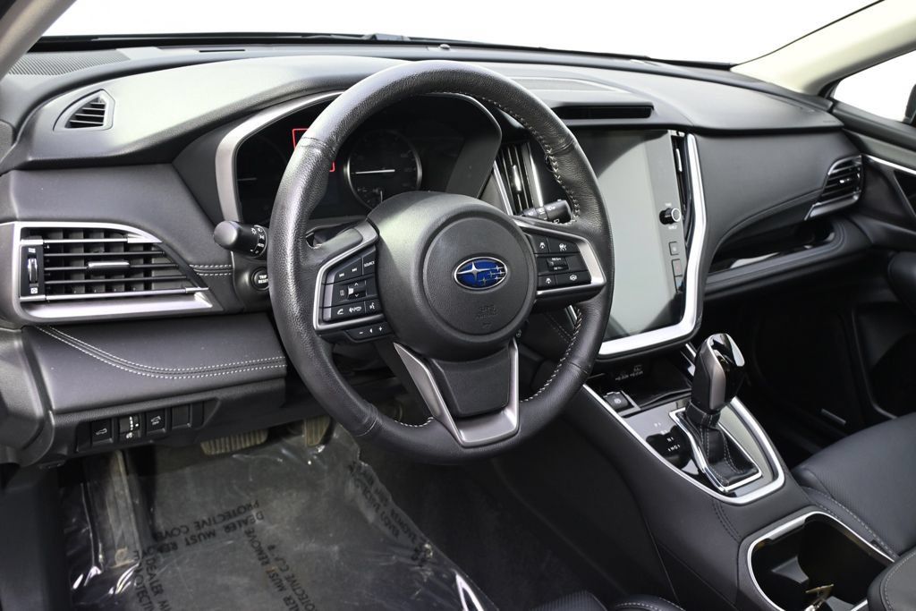 Used 2025 Subaru Outback Limited w/ Tech Package 3 AWD/4WD image 11