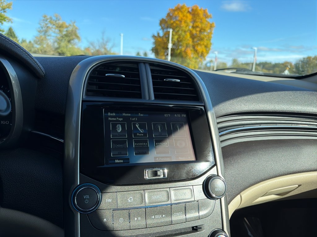 Used 2013 Chevrolet Malibu LTZ FWD image 19