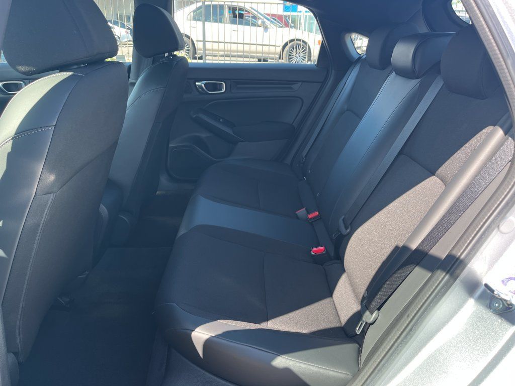 Used 2023 Honda Civic Sport image 35