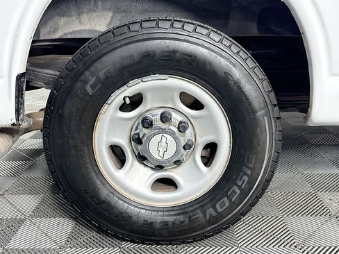 Used 2018 Chevrolet Express 3500 LT w/ LT Preferred Equipment Group image 26