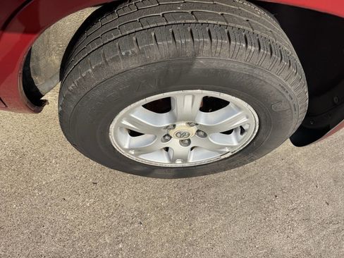 Used 2003 Toyota Highlander Limited image 25