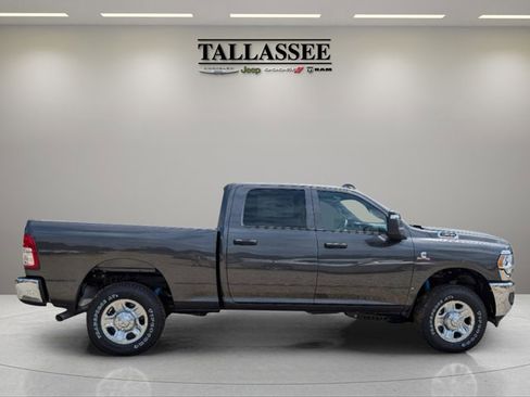 New 2024 RAM 2500 Tradesman w/ Chrome Appearance Group image 4