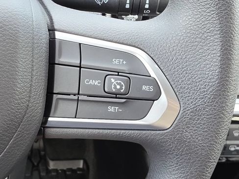 Used 2025 Jeep Compass Sport AWD/4WD image 16