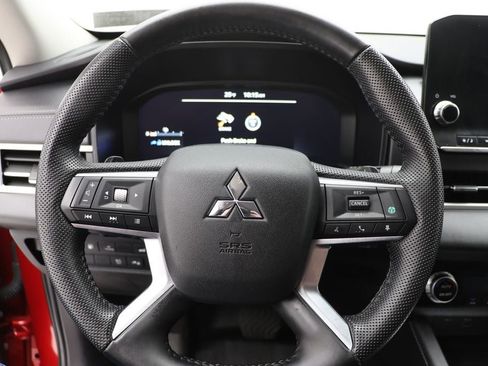 Used 2023 Mitsubishi Outlander SEL image 18