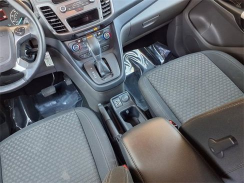 Used 2022 Ford Transit Connect XLT image 13