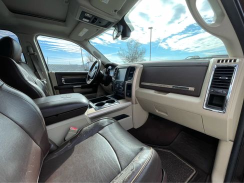 Used 2015 RAM 3500 Laramie Longhorn image 27